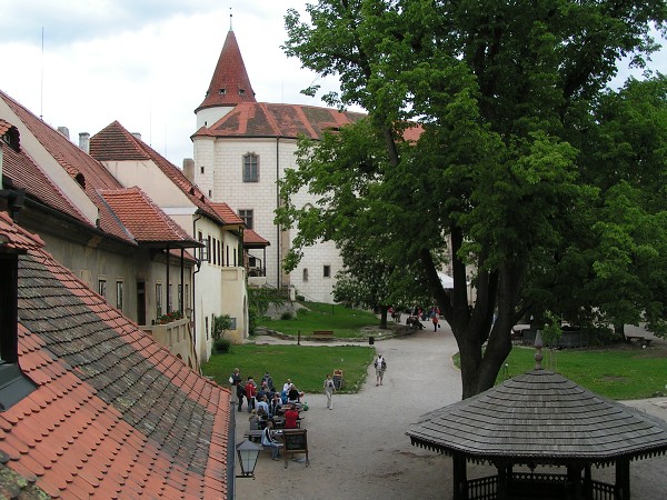 HRAD KŘIVOKLÁT